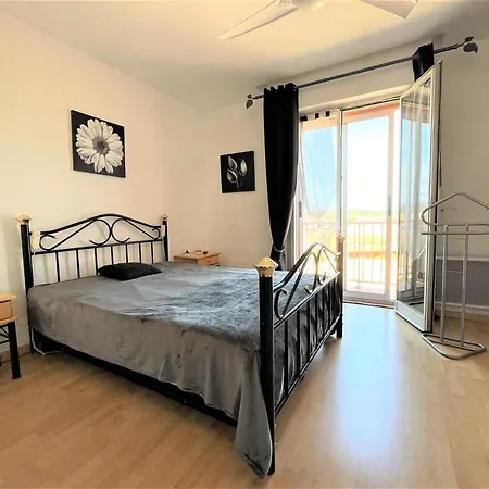 Appartement Deux Pièces La Nouvelle Pn020-031